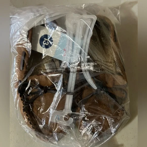 NWT Cat and Jack slippers youth size 13 - Picture 8 of 10